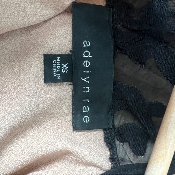 Adelyn Rae Nia Woven Pleated A-Line Dress. LBD Size XS - Picture 6 of 6